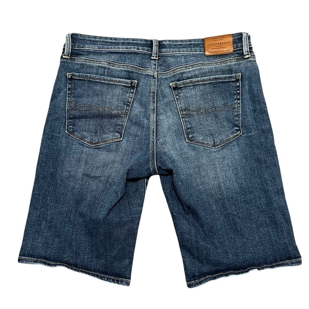 LUCKY BRAND Women's Bermuda Size 10/30 Medium Wash Jean Shorts - Picture 2 of 9